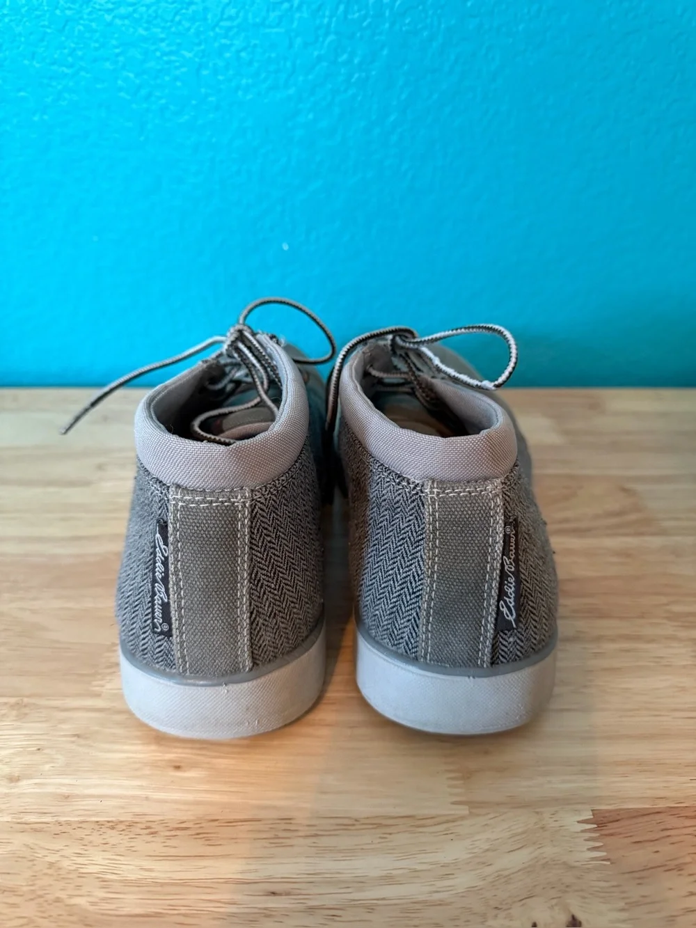 Eddie Bauer Rivet Chukka Canvas Shoes in Chrome Gray, Size 10